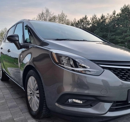 Opel Zafira cena 55999 przebieg: 100272, rok produkcji 2017 z Korfantów małe 121